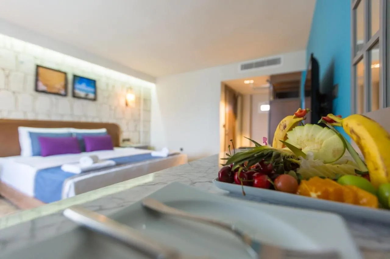 Risus Beach Resort Hotel Kusadasi