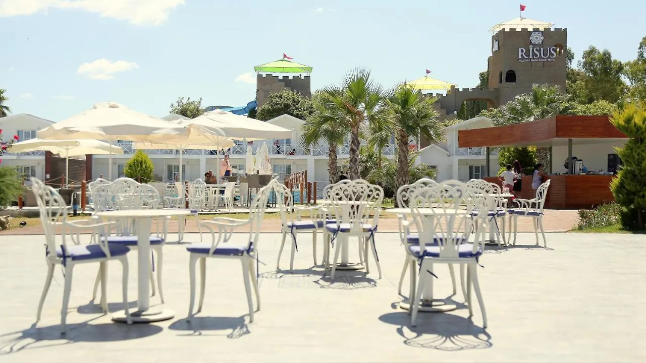 Risus Beach Resort Hotel Kusadasi