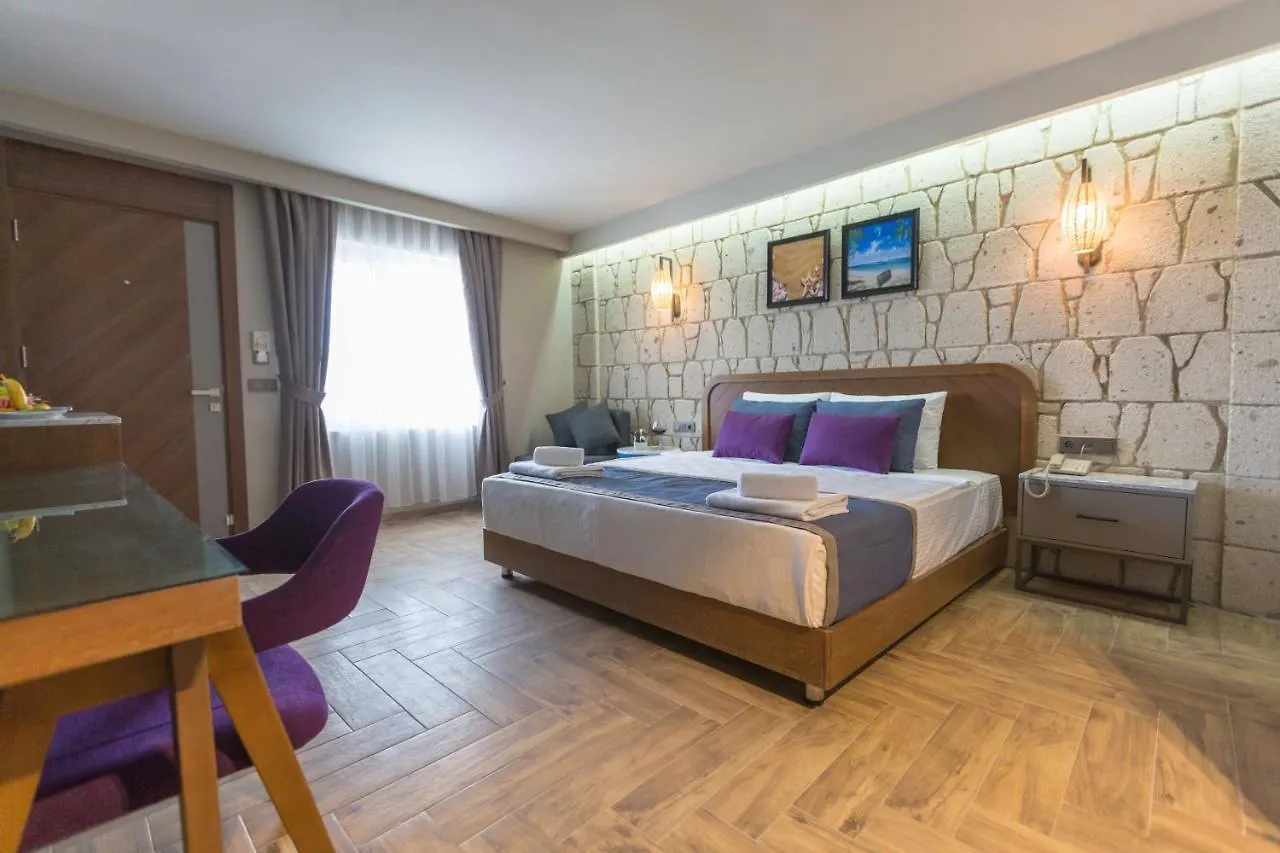Risus Beach Resort Hotel Kusadasi