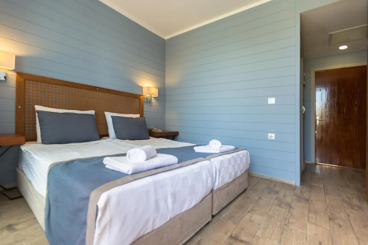 Risus Beach Resort Hotel Kusadasi