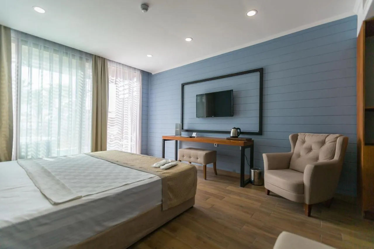 Risus Beach Resort Hotel Kusadasi