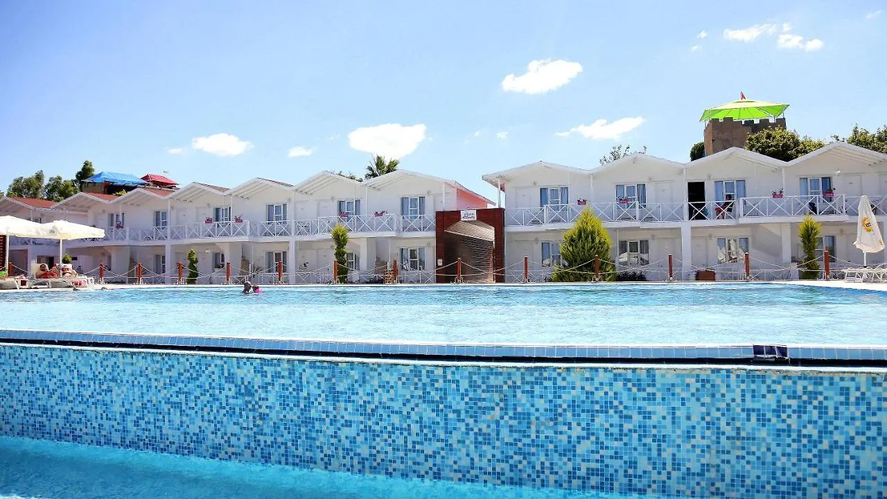 Risus Beach Resort Hotel Kusadasi