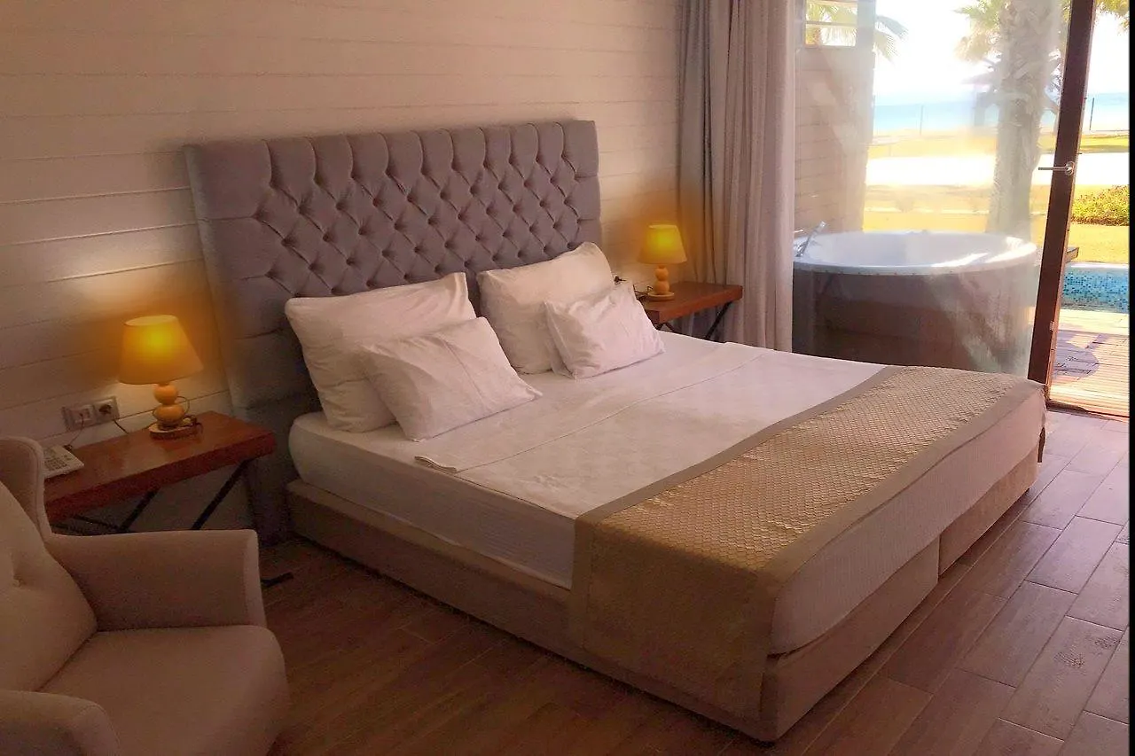 Risus Beach Resort Hotel Kusadasi