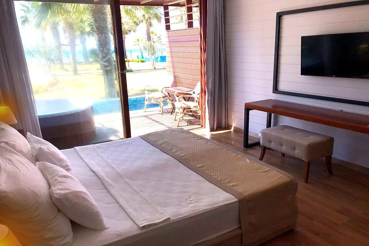 Risus Beach Resort Hotel Kusadasi