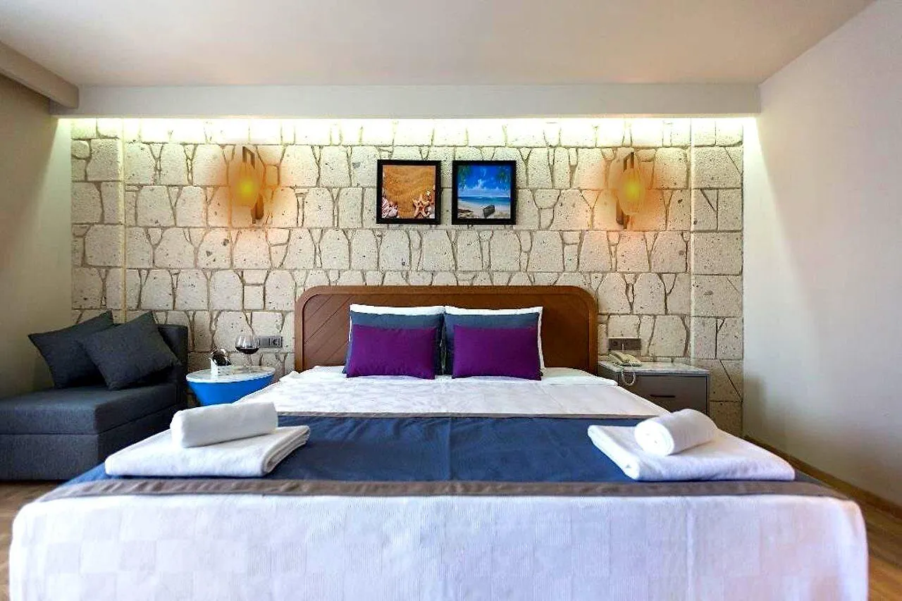 Risus Beach Resort Hotel Kusadasi 3*,