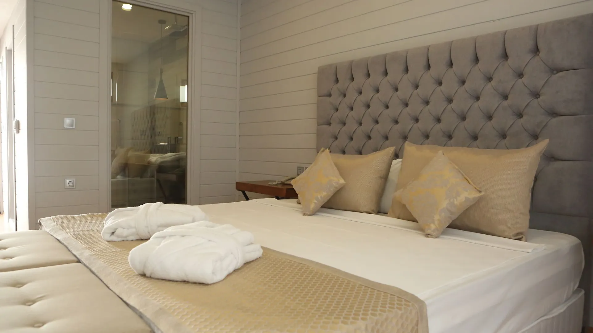 Risus Beach Resort Hotel Kusadasi