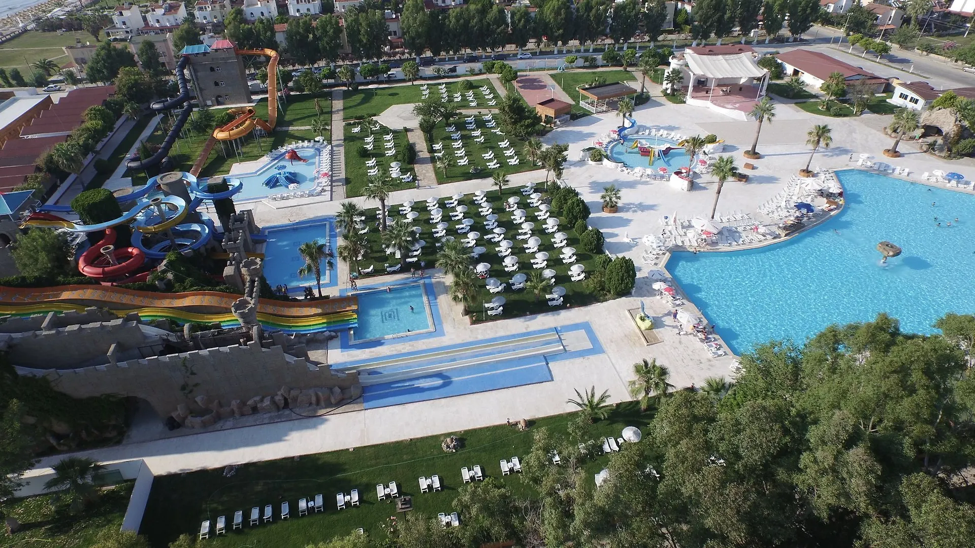 Risus Beach Resort Hotel Kusadasi